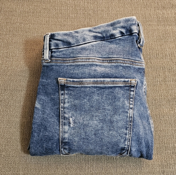 Good American Distressed High Rise Denim Casual Medium Wash Jeams Size 14-18 - Picture 8 of 8